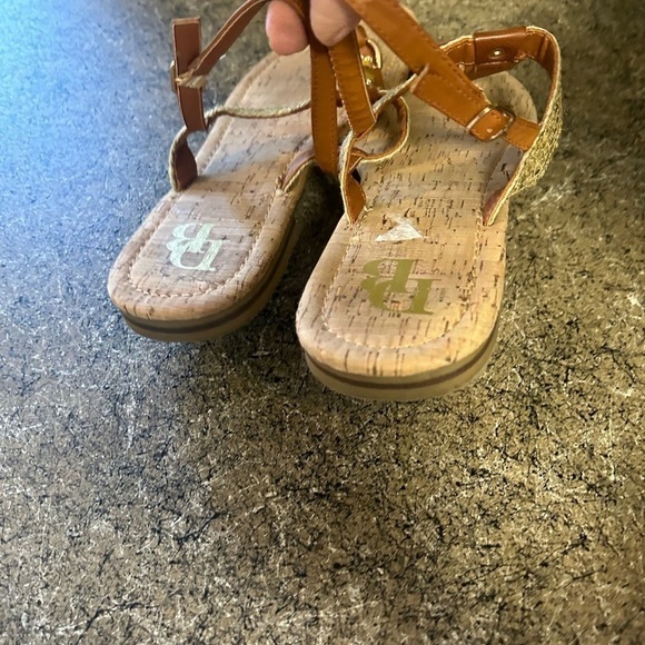 DB Sandals size 9 - Picture 3 of 5